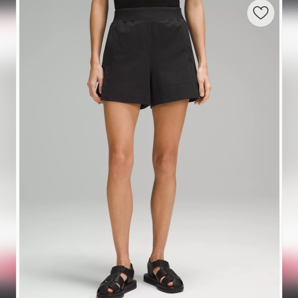 NWT Lululemon Stretch Woven Relaxed Fit High-Rise Short 4” - Black, Size XL